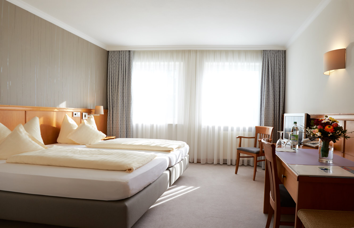 hotel room hallbergmoos xxl